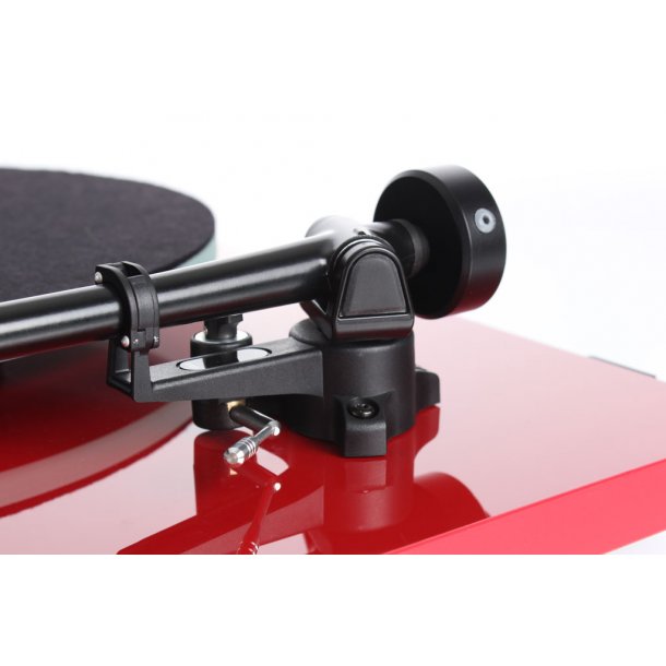 Rega Planar 2 Carbon