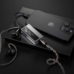 Astell &amp; Kern AK HC5