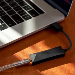 Astell &amp; Kern HC3