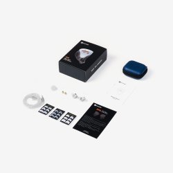 Fosi Audio IM4 leveres med en r�kke tilbeh�r, herunder �repropper og etui