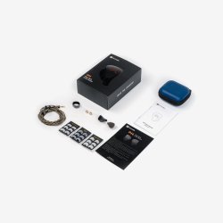 Et foto af Fosi Audio IM4 med det tilbeh�r der f�lger med