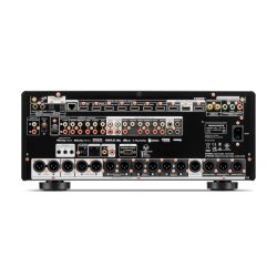 Bagsiden p� Marantz AV 30 med alt i ind- og udgange