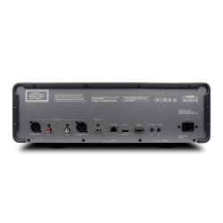 MICHI Q430 har tilslutninger til b�de RCA og XLR