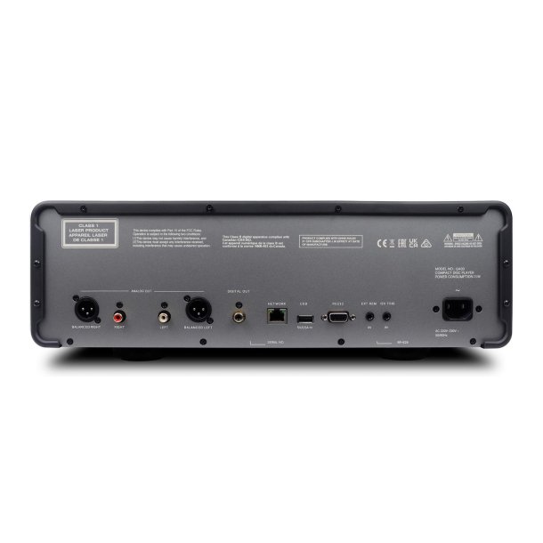 MICHI Q430 har tilslutninger til b�de RCA og XLR