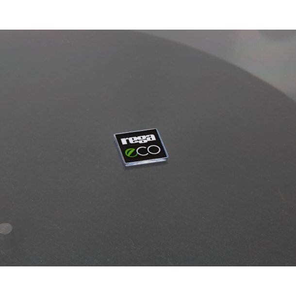 Rega Planar 1 ECO har et specielt badge p� st�vl�get