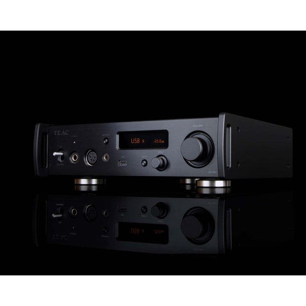 TEAC UD-507