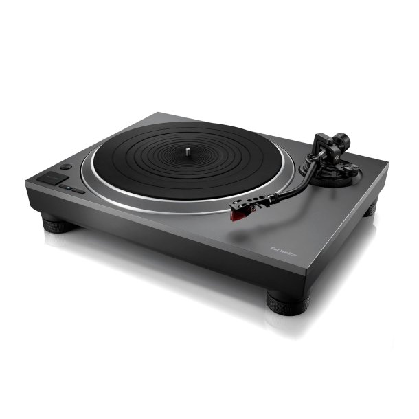 Technics SL-1500CS leveres inklusive en 2M Red pickup fra danske Ortofon