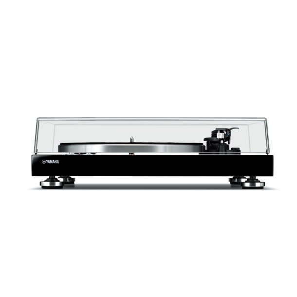 Yamaha TT-S303, set forfra med l�get lukket