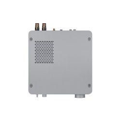 Toppen af Yamaha WXA-70A forst�rkeren i s�lv finish