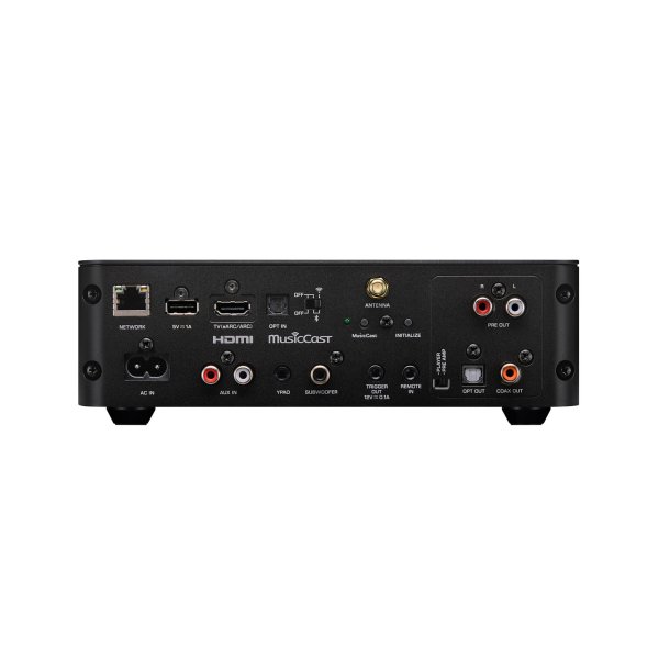 Bagsiden af Yamaha WXC-70A i sort